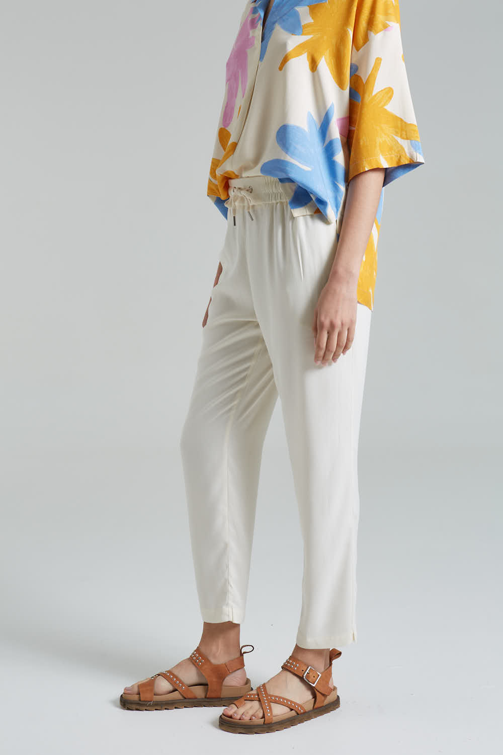 Pantalón jogger Saint Tropez de Desiderata — imagen 3