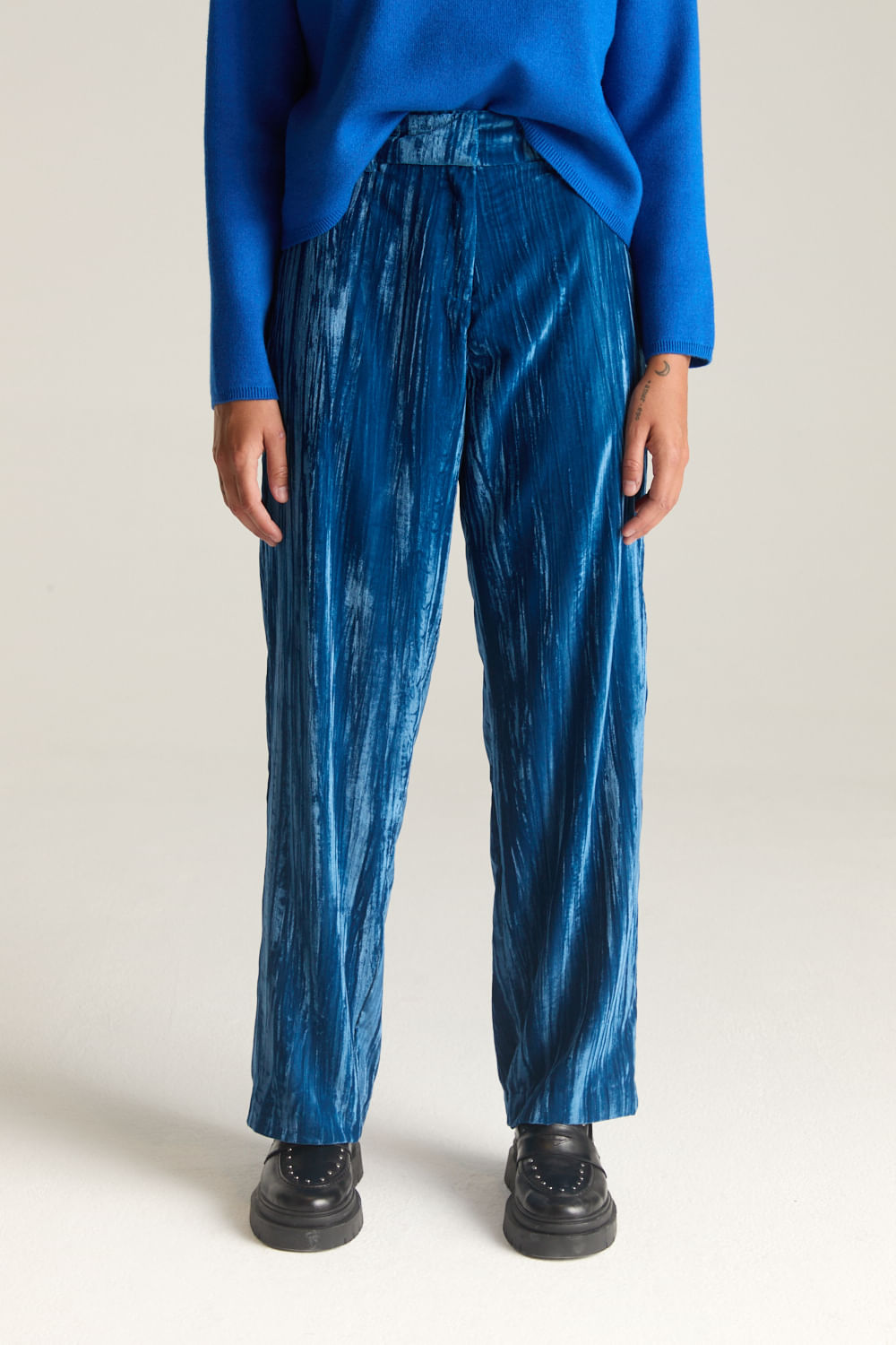 Pantalón terciopelo wrinkle Desiderata — imagen 6