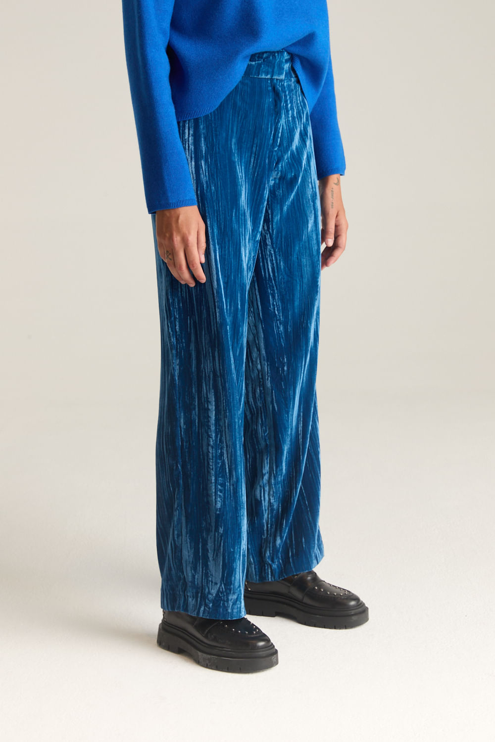 Pantalón terciopelo wrinkle Desiderata — imagen 2