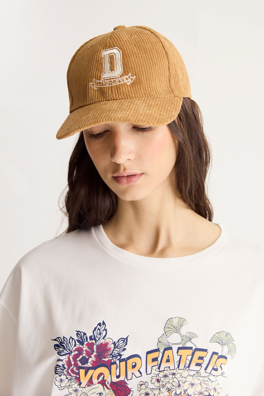 Accesorios cap corderoy june de desiderata — imagen 2