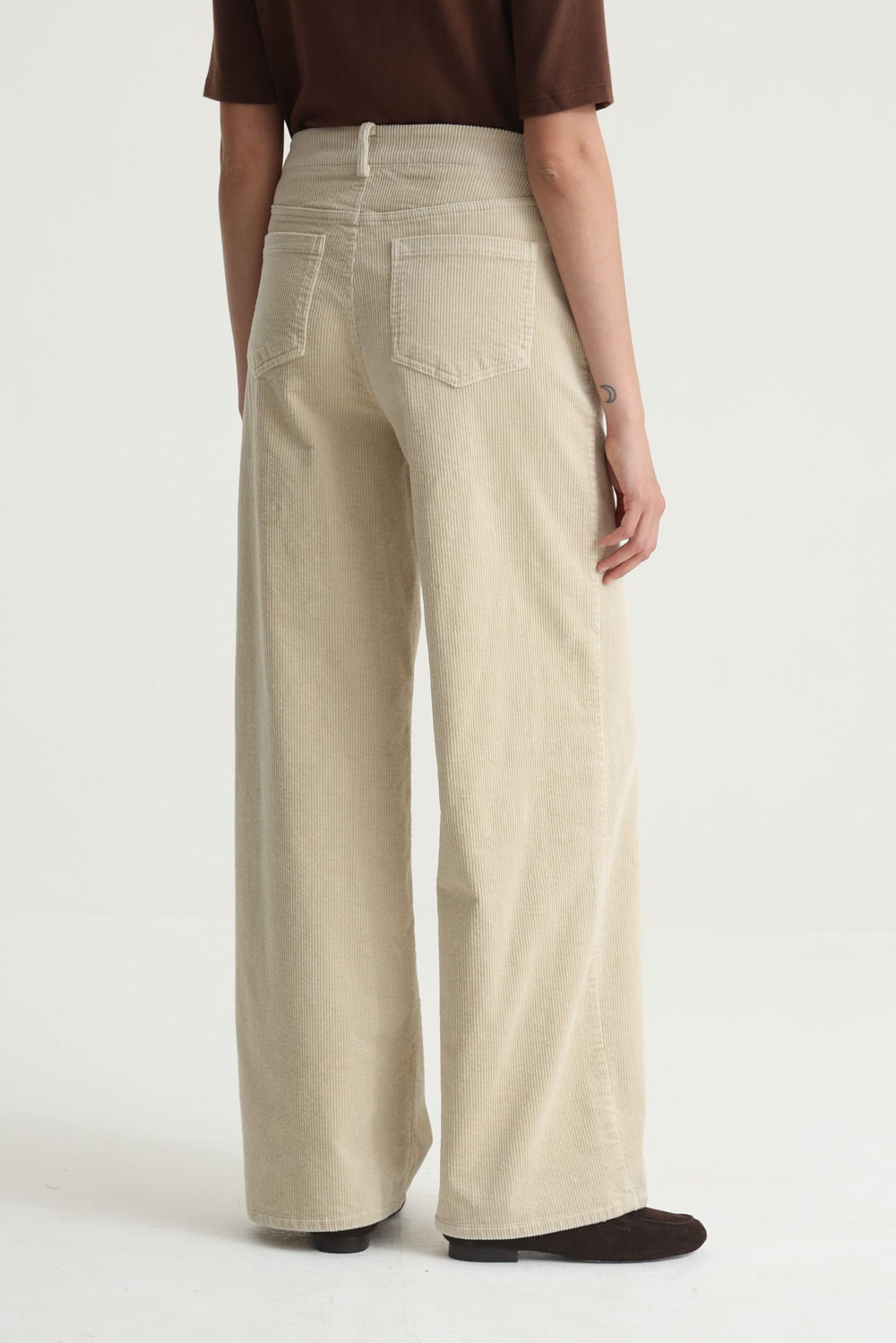 Pantalón corderoy wide Desiderata — imagen 4