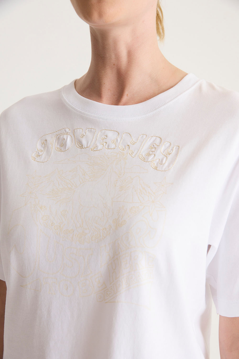 Remera de Algodón con Bordado — imagen 2