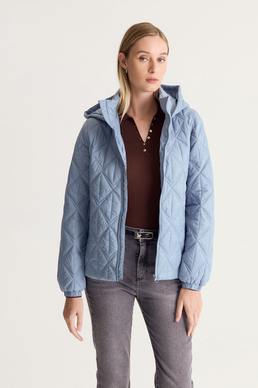 CAMPERA ULTRA LIGHT HOOD — imagen 3