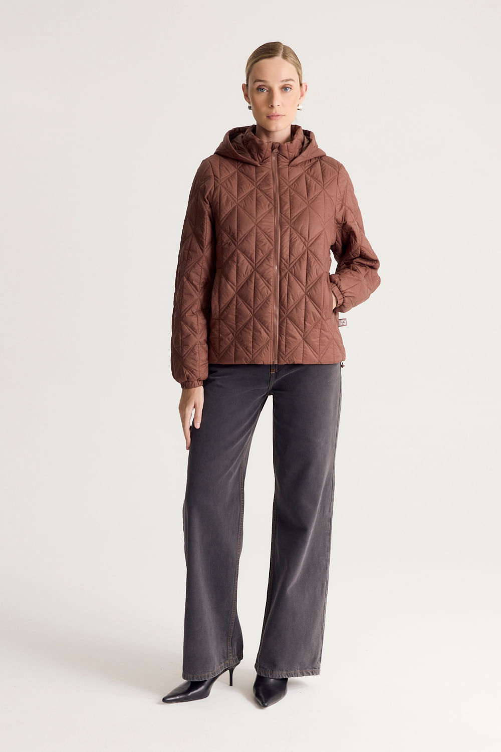 CAMPERA ULTRA LIGHT HOOD — imagen 3