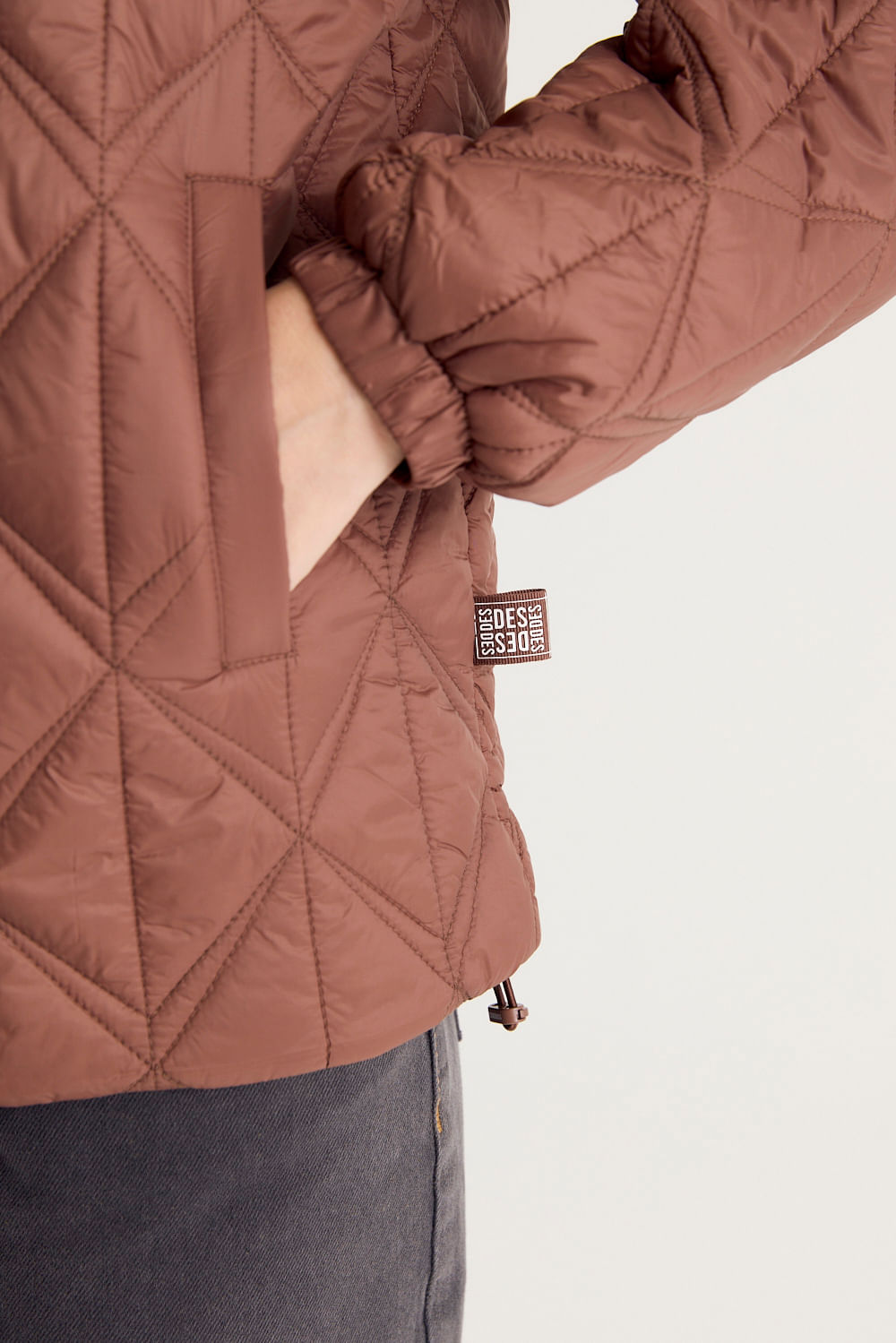 CAMPERA ULTRA LIGHT HOOD — imagen 4