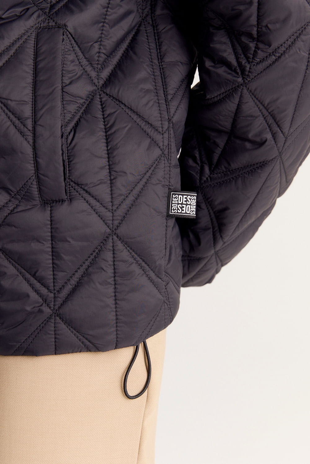 Campera ultra light hood Desiderata — imagen 7