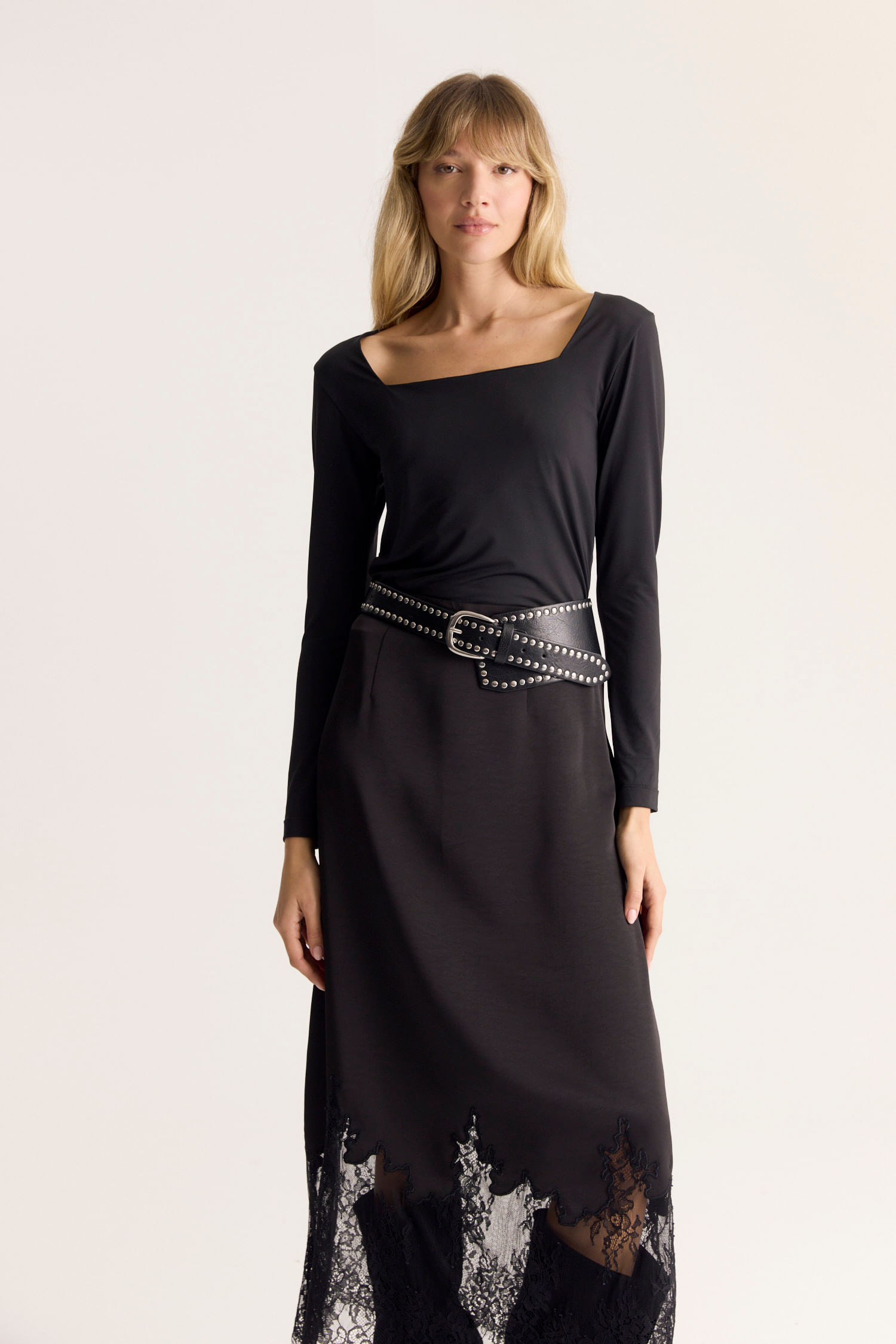 REMERA SQUARE NECK AMELIE
