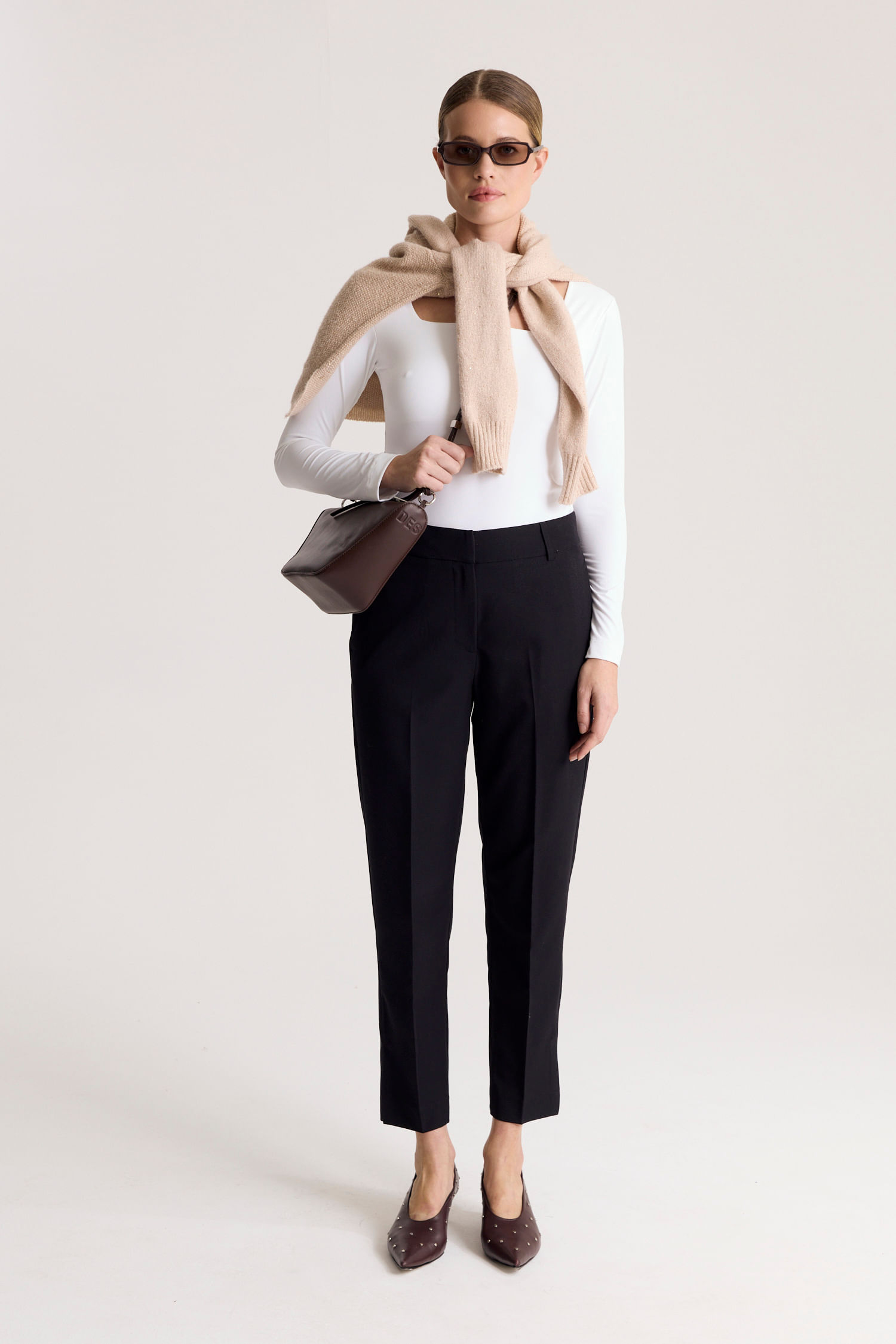 PANTALON CAPRI ESENCIAL