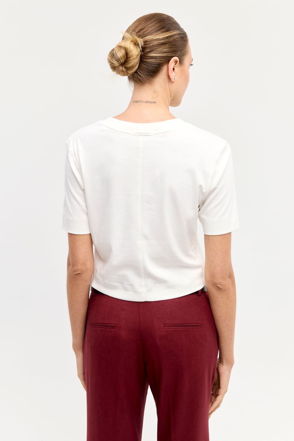 REMERA COTTON PIMA ALICE — imagen 3
